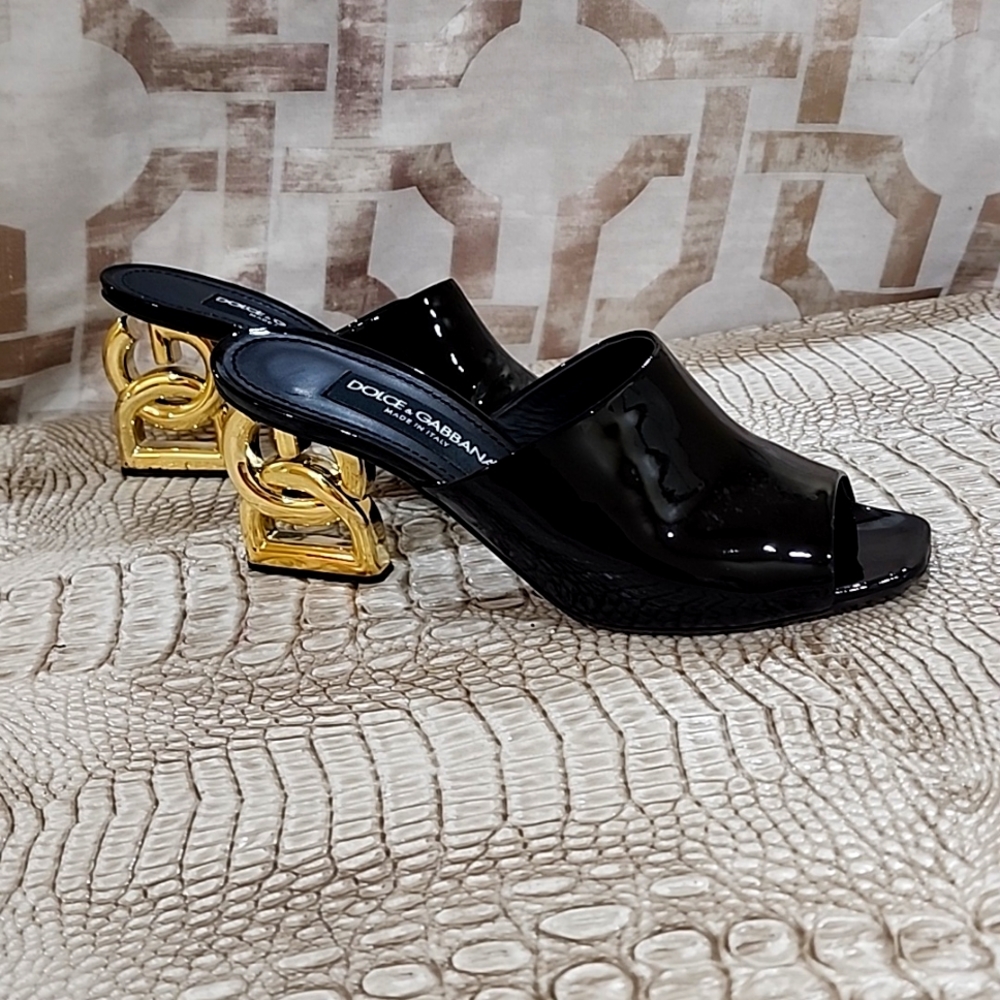 Dolce gabbana   interlick8ng gold heel